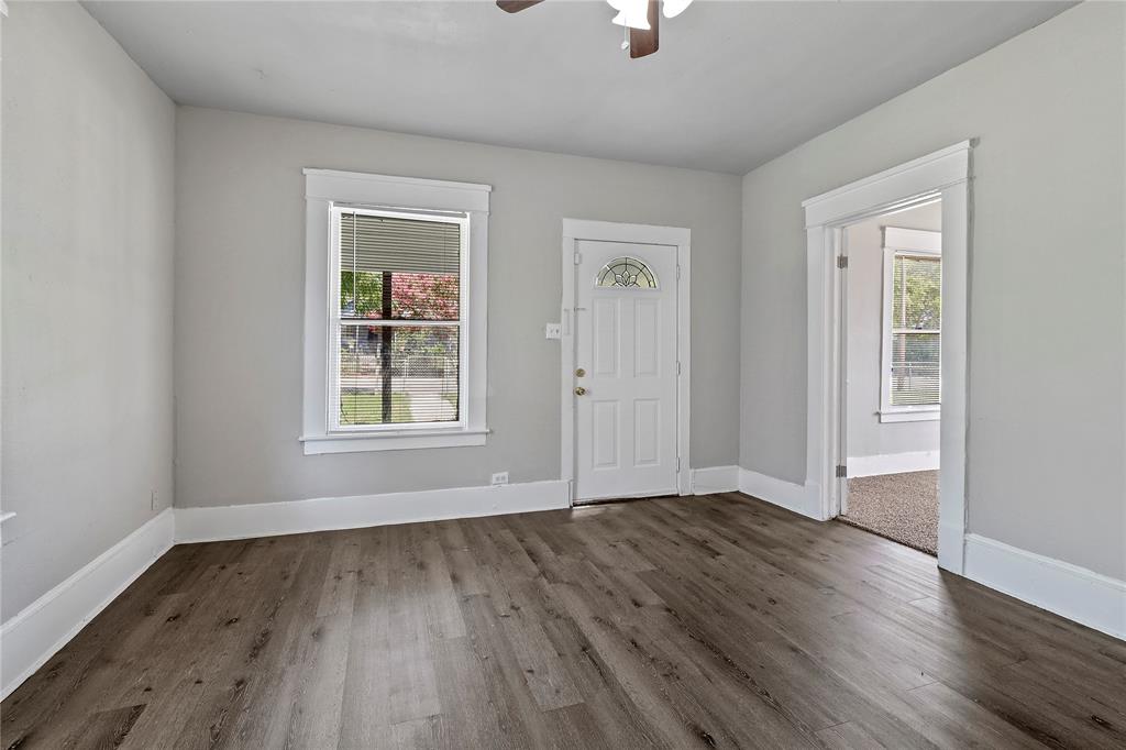 Charming home in the Mount Auburn community of Dallas! Boasting 2BR & 1BA with features that include wood-like floors, wonderful natural light throughout, updated cabinets in kitchen, new SS appliances (refrigerator included!), nice-sized rooms! Property is sold As-Is. Enjoy the covered front porch and spacious backyard - perfect for entertaining or relaxation! Located in Dallas ISD & conveniently located near dining, shopping & entertainment! Make this your next home! Schedule a showing today.
