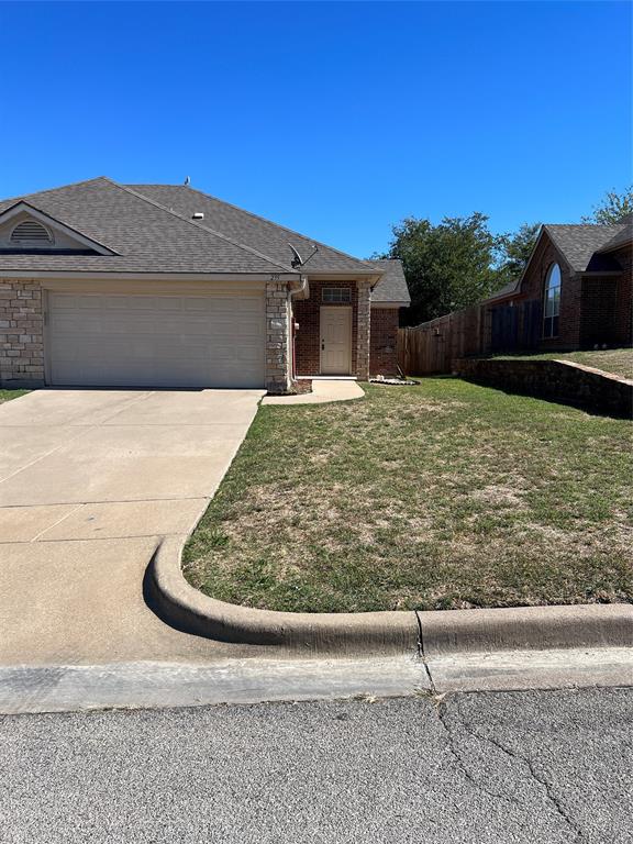 Come see this conveniently located 3-2-2 duplex close to shopping, schools, public library, and multiple city parks. Adorable duplex situated on a quiet circle will give you a place to come home and relax! There's plenty of room to grow here with nice sized 3 bedrooms, an open floor plan, and nice outdoor spaces to play or entertain.