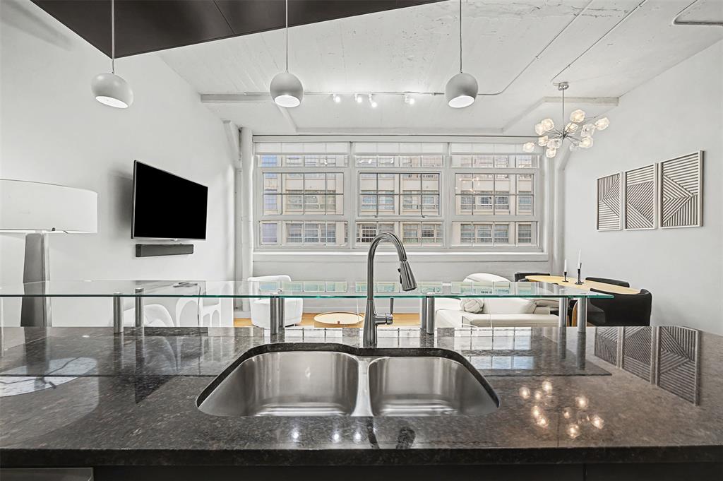 One Montgomery Plaza Residence Condo - Residential