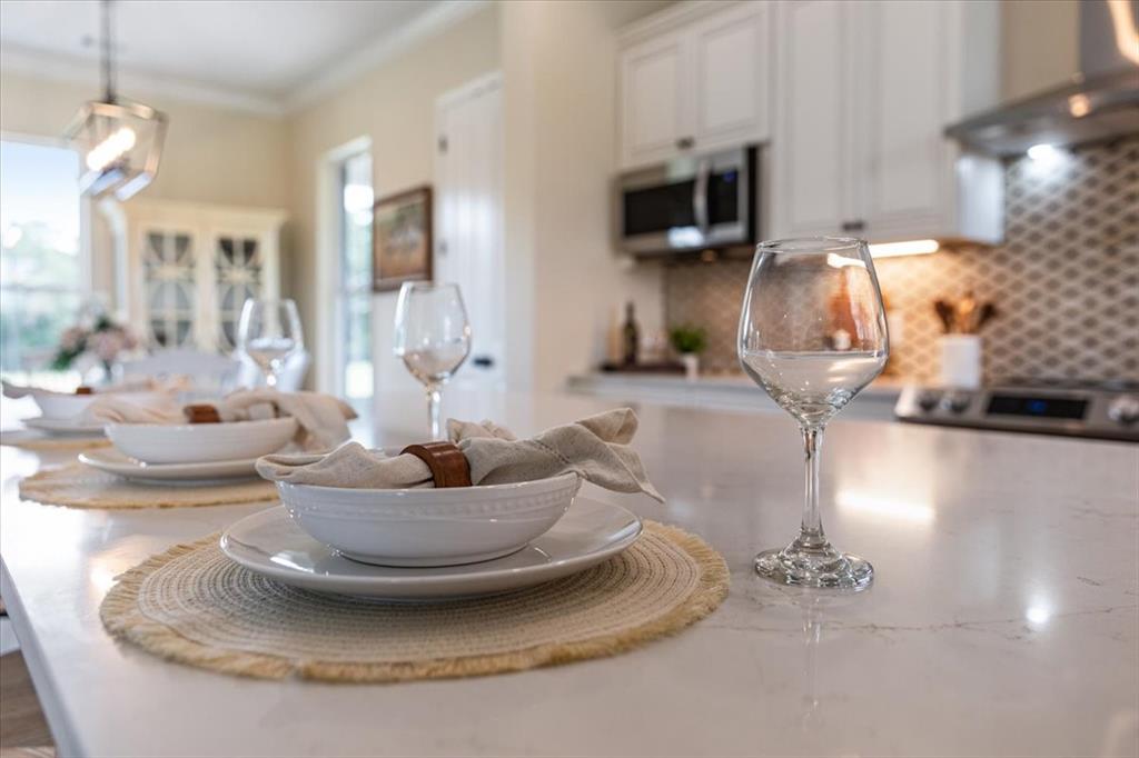 ACOSTA-EAST - Residential