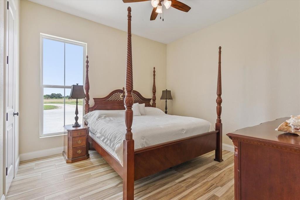 ACOSTA-EAST - Residential