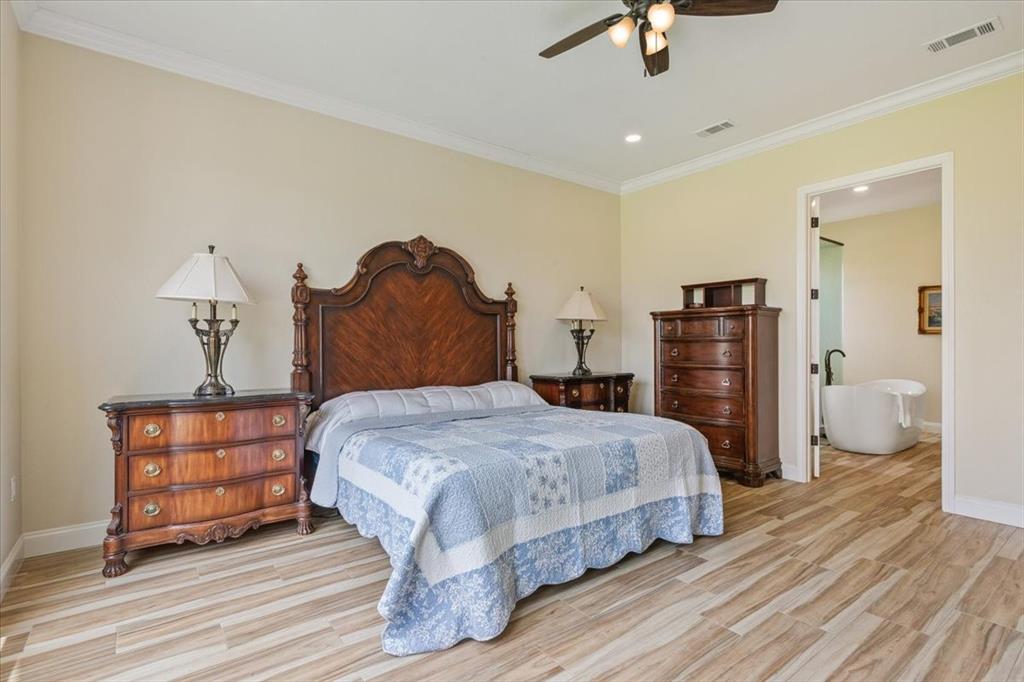 ACOSTA-EAST - Residential