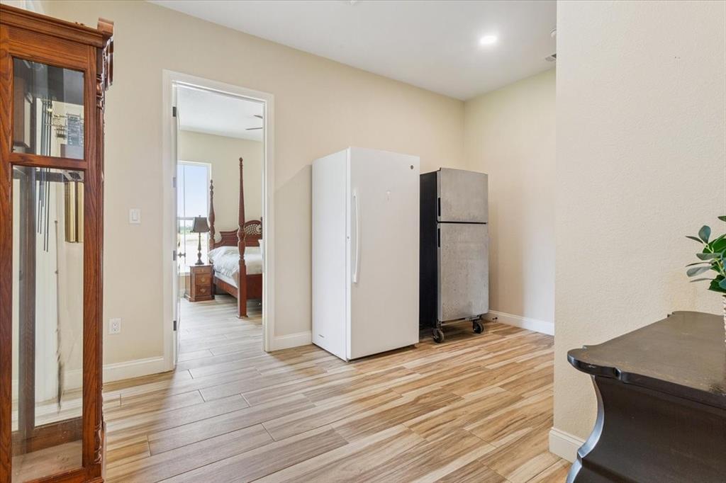 ACOSTA-EAST - Residential