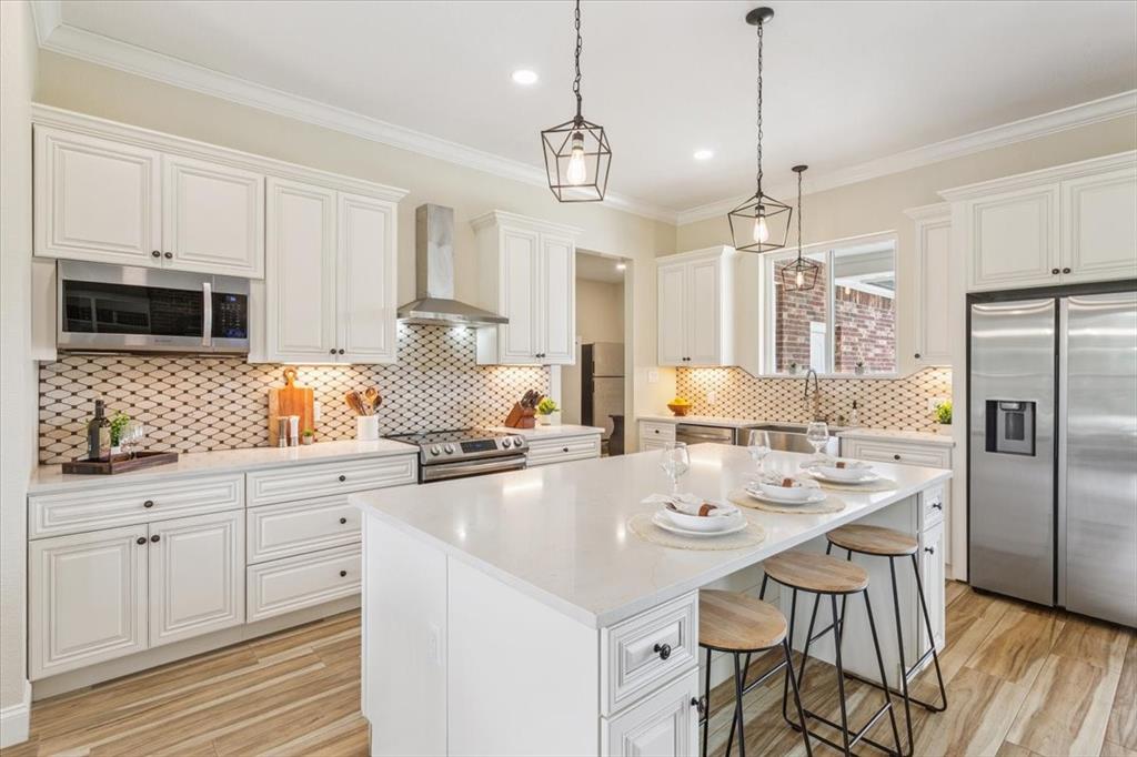 ACOSTA-EAST - Residential