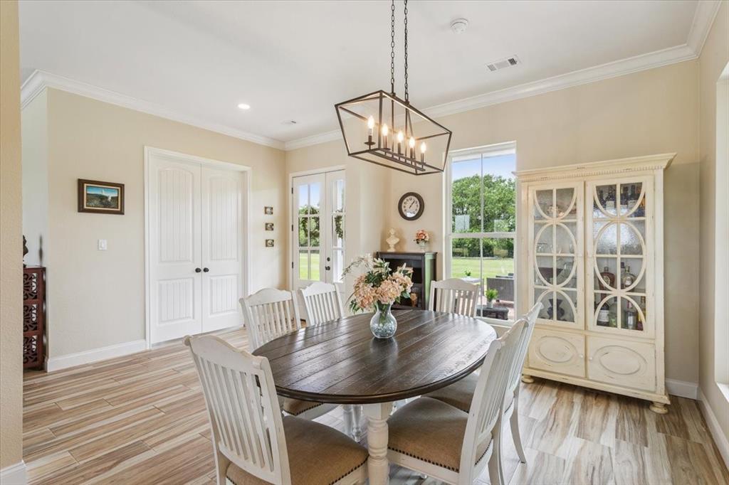 ACOSTA-EAST - Residential