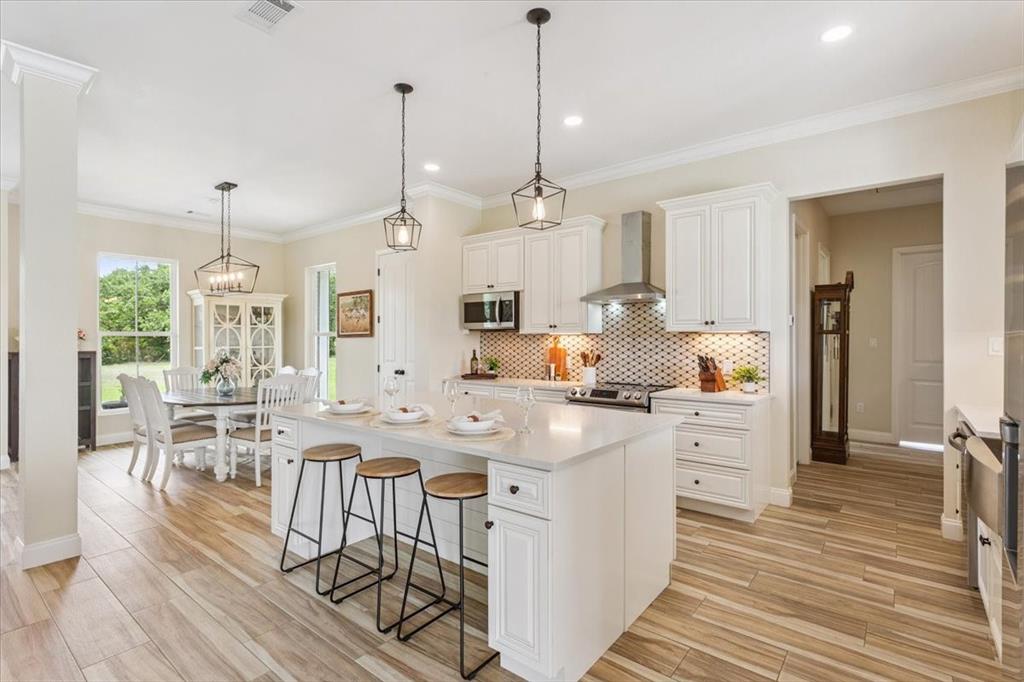 ACOSTA-EAST - Residential