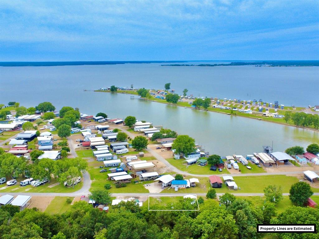 Pelican Isle - Land