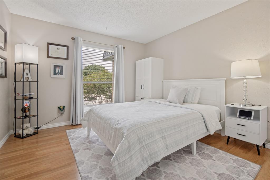 8676 Cambridge Condominiym Ph - Residential