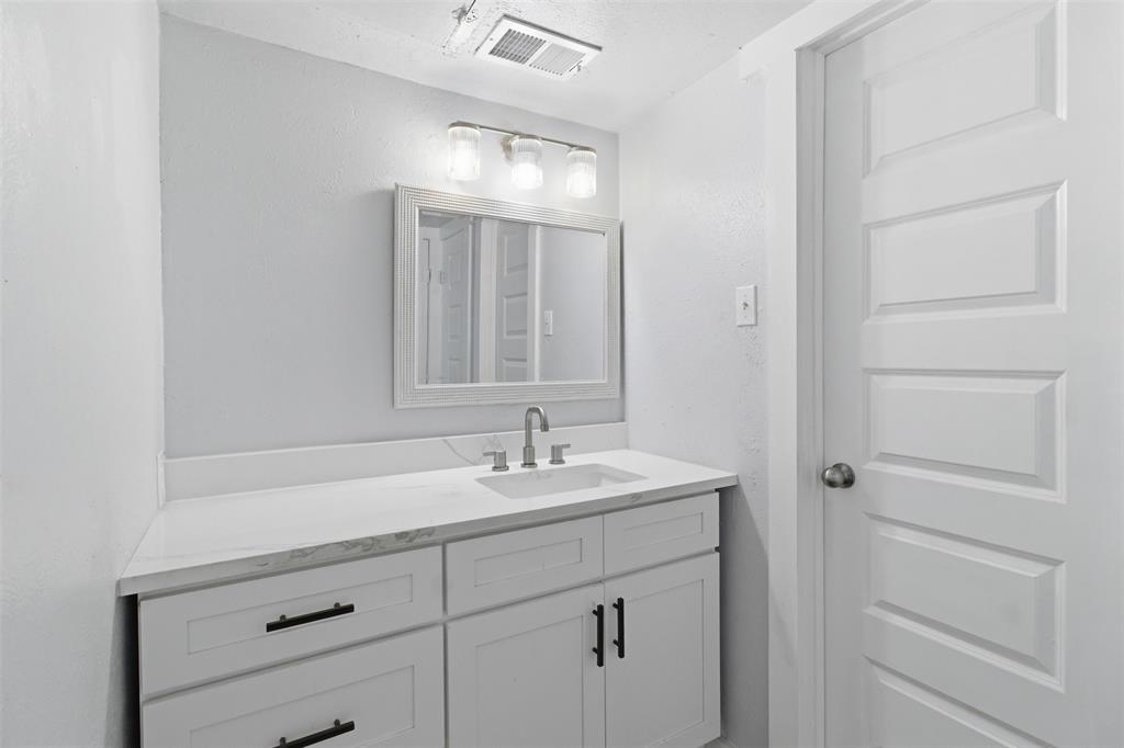 Hollows North Condo - Residential