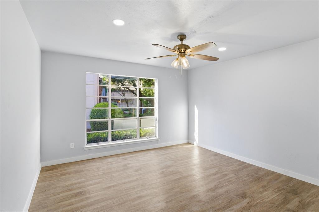 Hollows North Condo - Residential