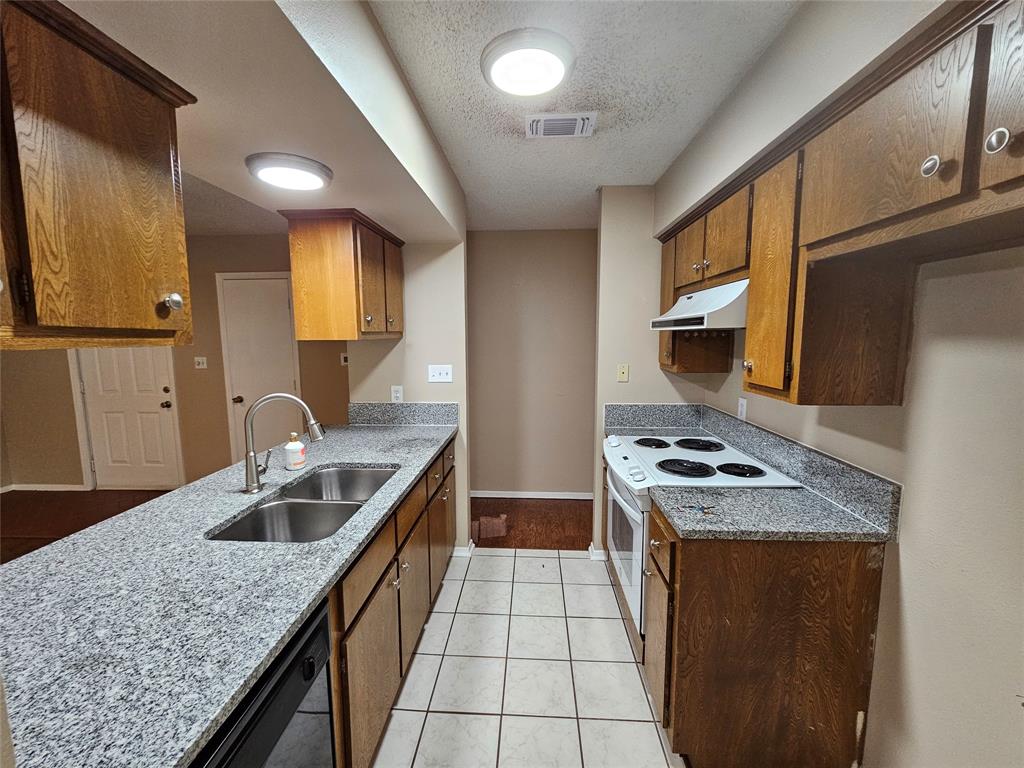 Talltree - Residential Lease