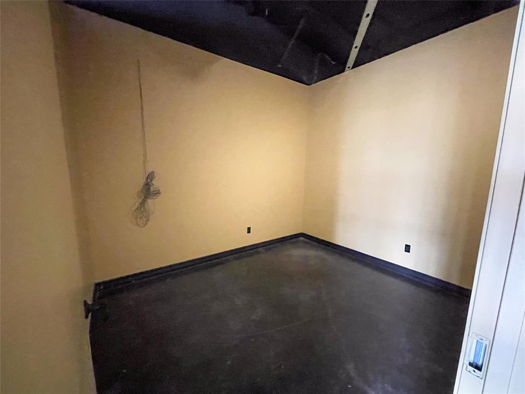 Center At Gallagher Drive Repl - Commercial Lease