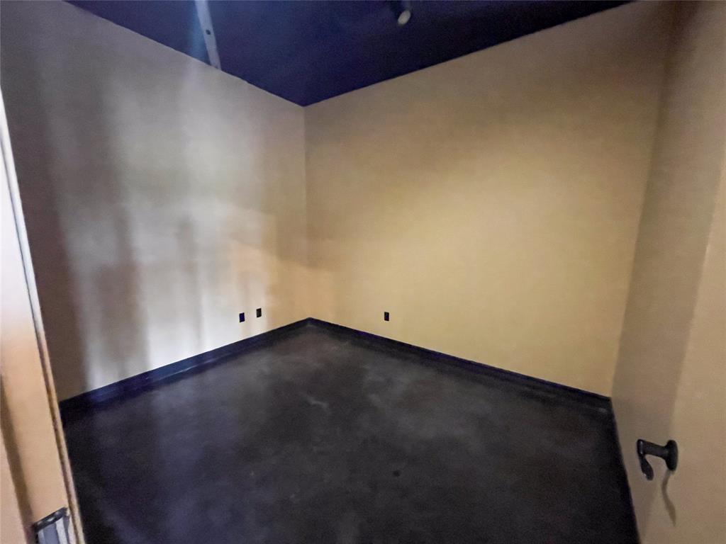 Center At Gallagher Drive Repl - Commercial Lease