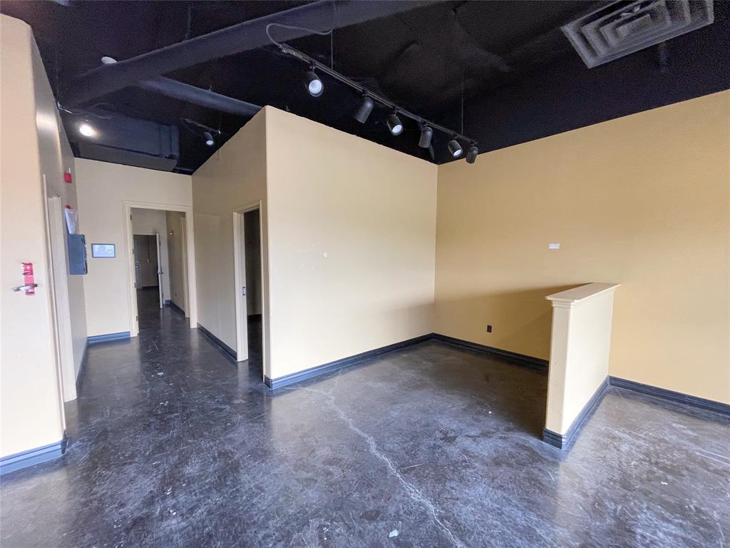 Center At Gallagher Drive Repl - Commercial Lease