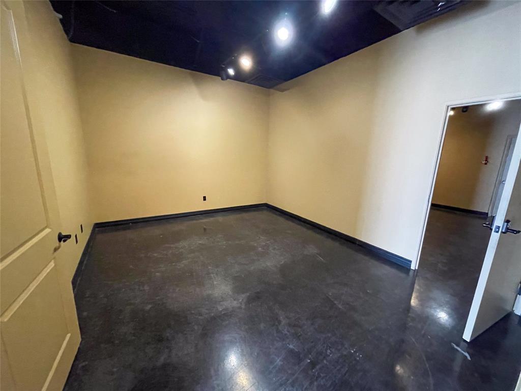 Center At Gallagher Drive Repl - Commercial Lease