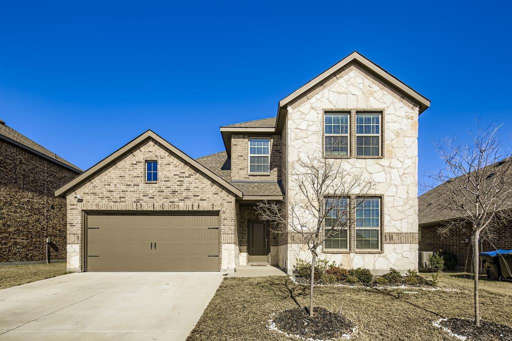 Amazing spacious two story! Four bedrooms, three full baths, nice game room upstairs., large island kitchen, granite counters throughout, full sprinkler system.The community comes with a playground, community pool, and 3 large lakes under an hour away, Please bring an offer.