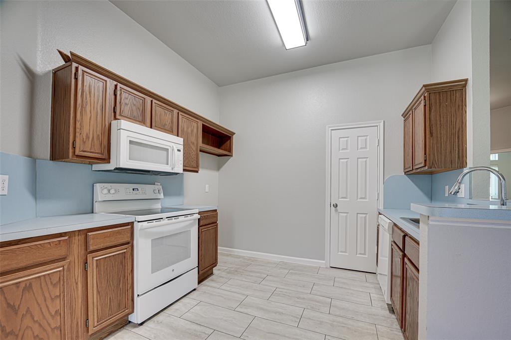 Windmill Ridge Estate #3a - Residential Lease