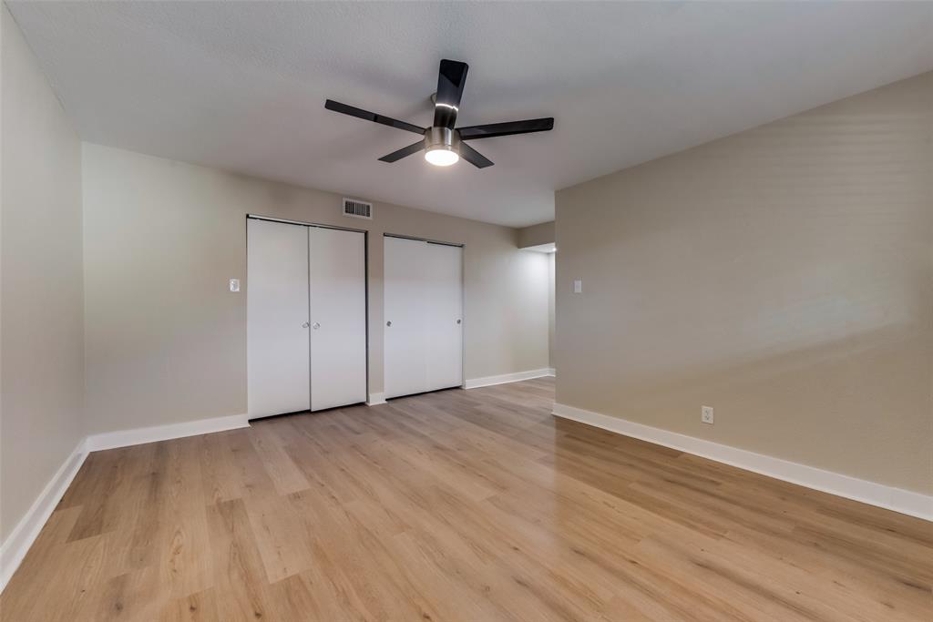 Royal Oaks Condo - Residential