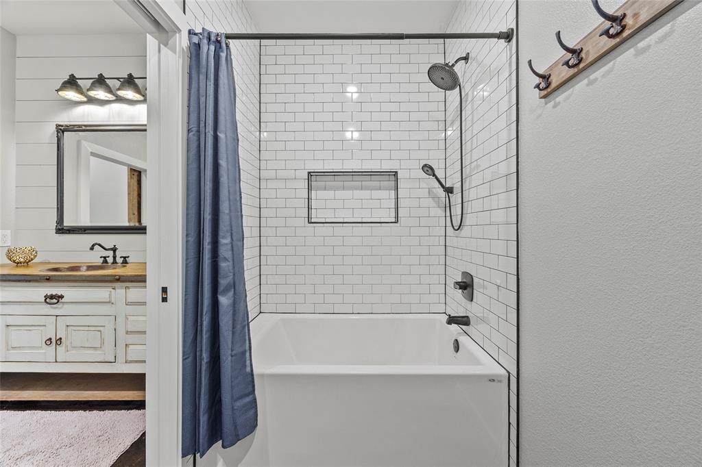 Four Post Ranch - Residential