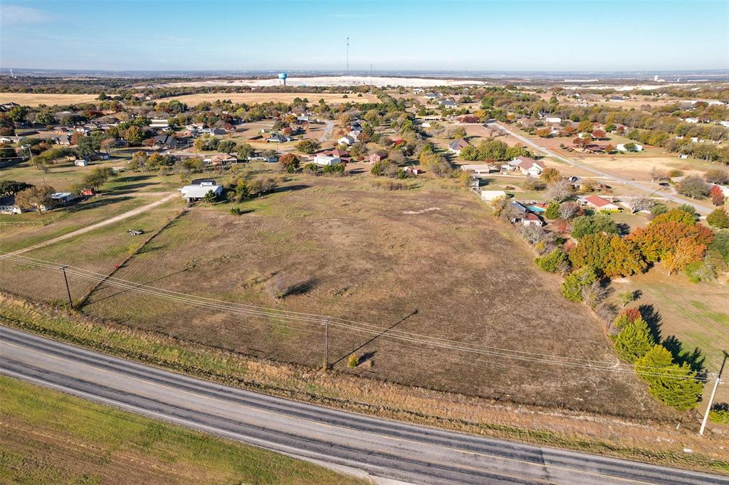 Rare opportunity to own 5.20 acres of prime land on FM 663 in the growing community of Midlothian, Texas. Fully equipped with all utilities, this property offers seamless development potential. Currently zoned for agriculture, the land is ideal for a custom home, small farm, or other personal or investment projects.
Boasting excellent road frontage and a convenient location near major highways, schools, shopping, and dining, the property combines accessibility with a peaceful, rural setting. With Midlothian’s rapid growth and strong market demand, this versatile acreage presents a unique opportunity for developers, investors, or anyone looking to build their dream property. Don’t miss your chance to secure land in one of Ellis County’s most desirable areas.