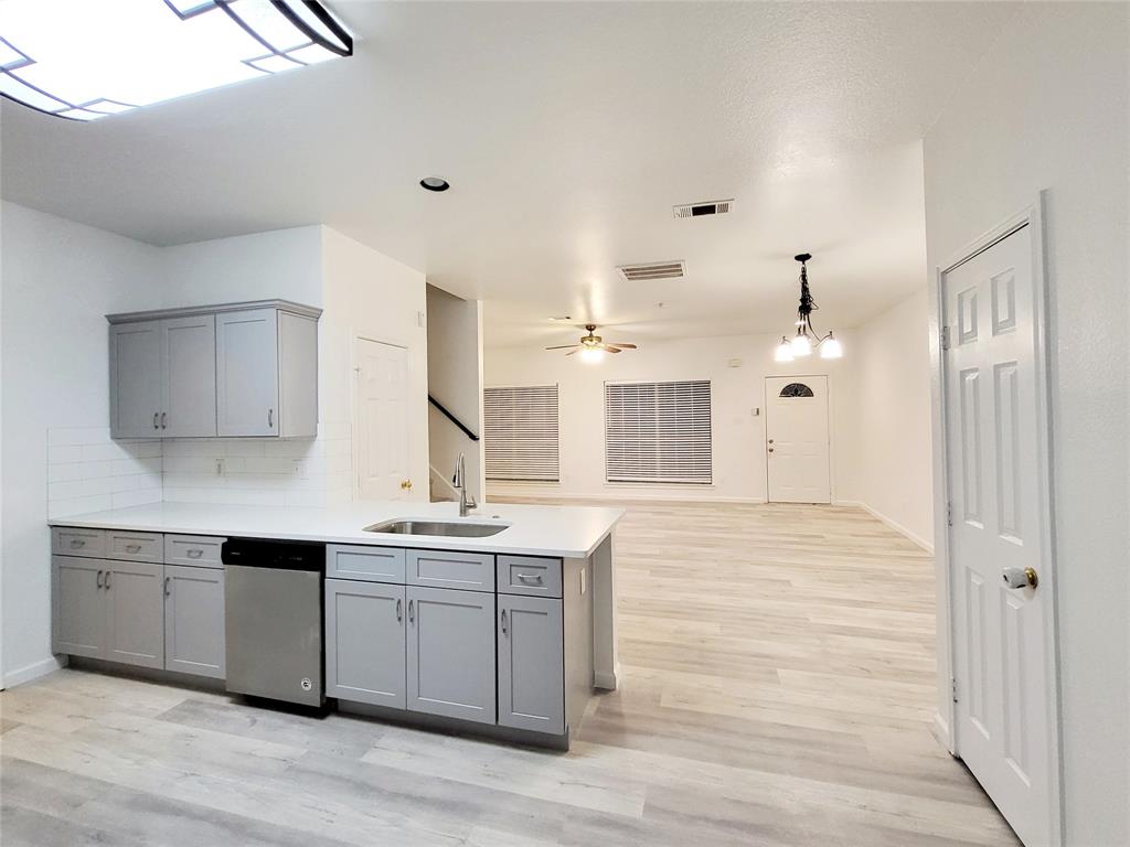 Village Greens Sec 04 Rep - Residential Lease