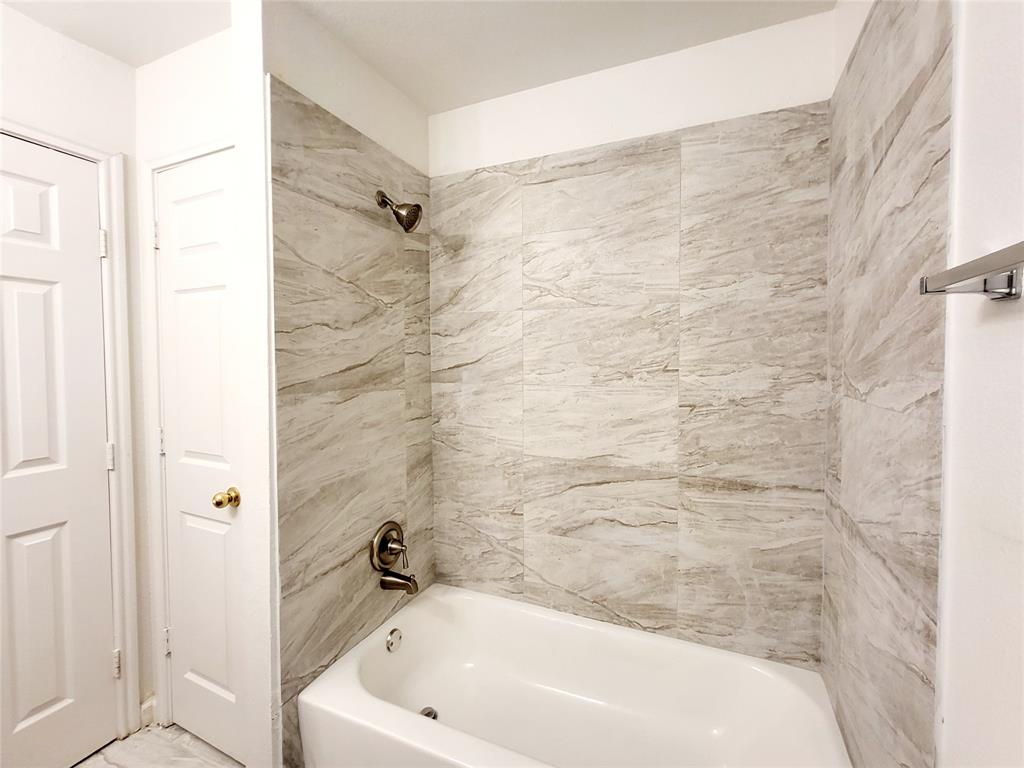 Village Greens Sec 04 Rep - Residential Lease