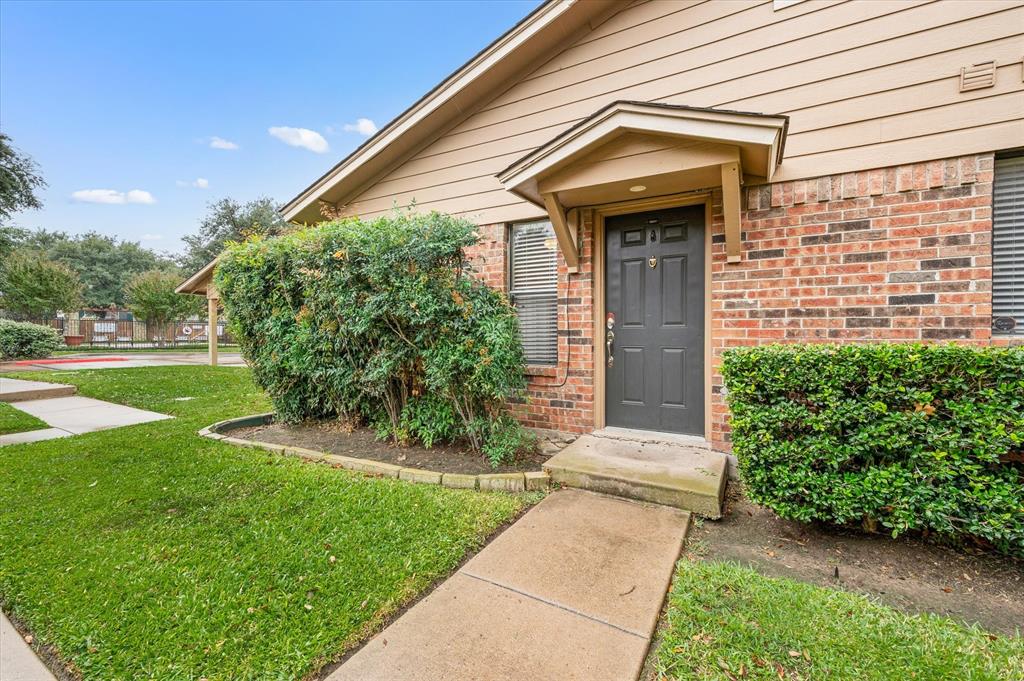 CEDAR Creek Townhomes - Residential