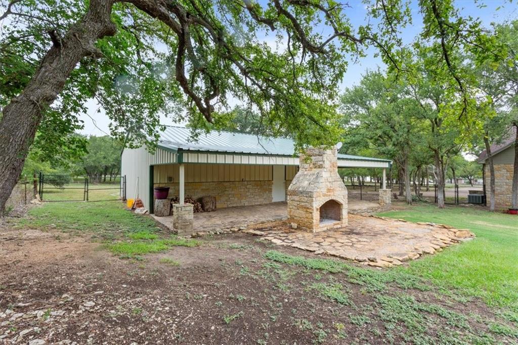 Three 17 River Oaks - Residential