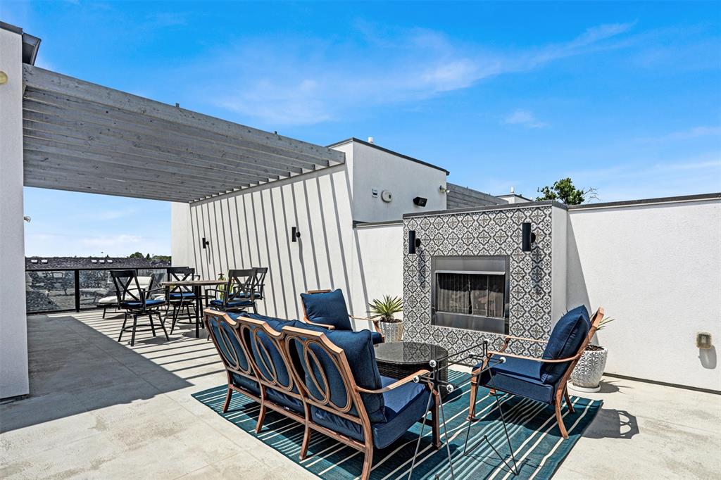 Villas on Hutton - Residential