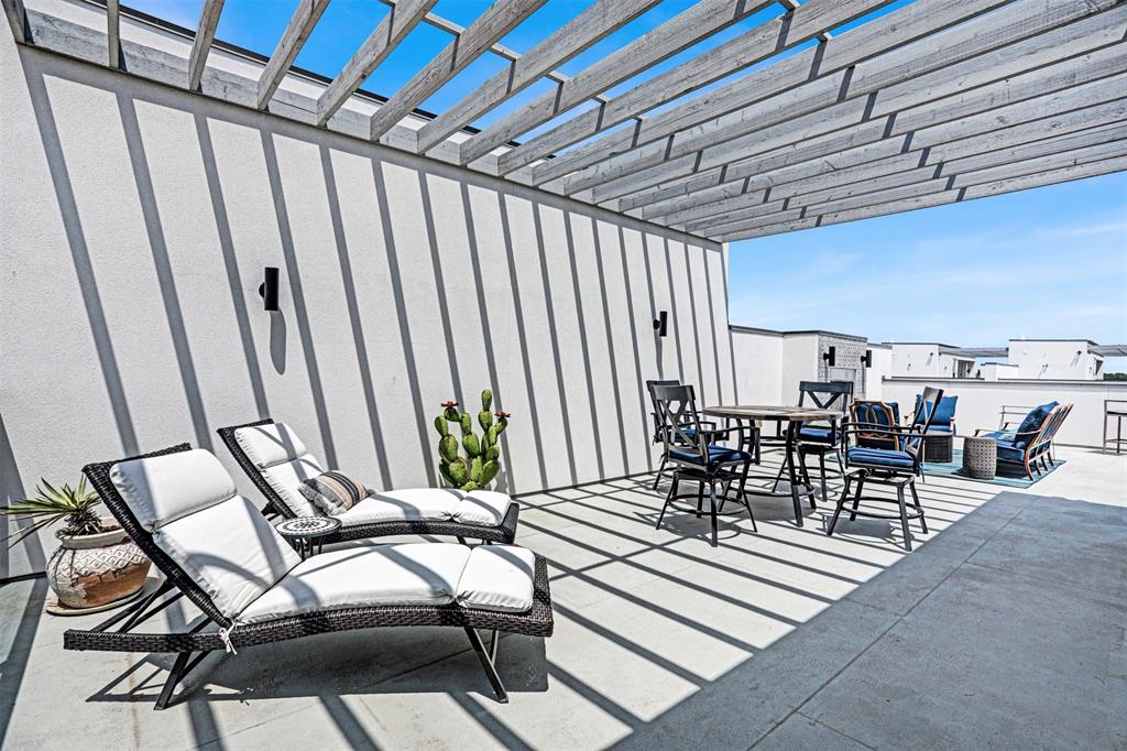 Villas on Hutton - Residential
