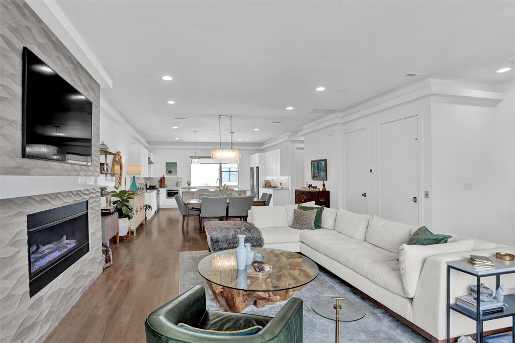 Villas on Hutton - Residential
