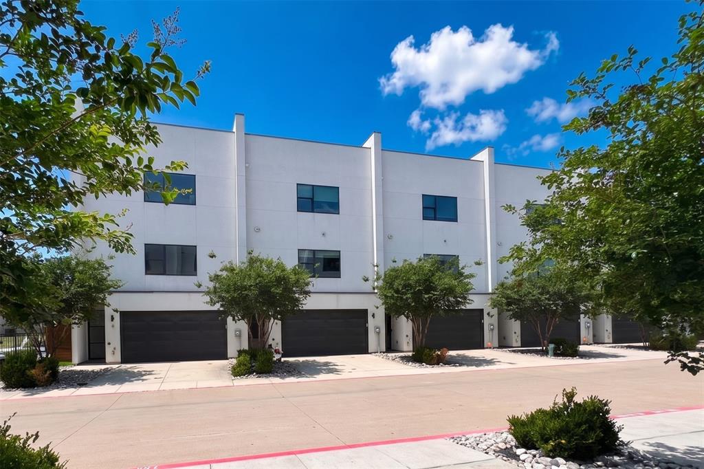 Villas on Hutton - Residential