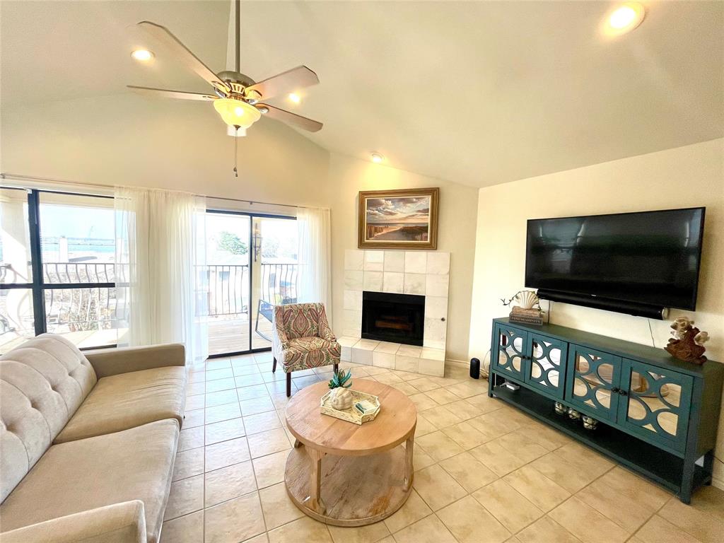Chandlers Landing #17 - Residential