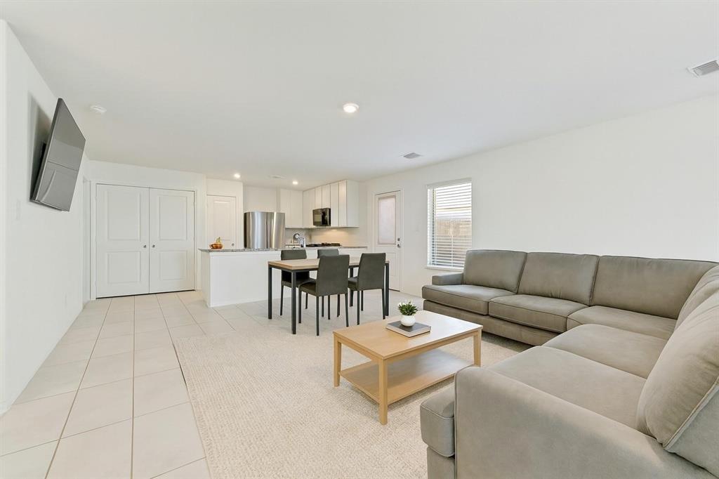 Falcon Heights Village 1 - Residential
