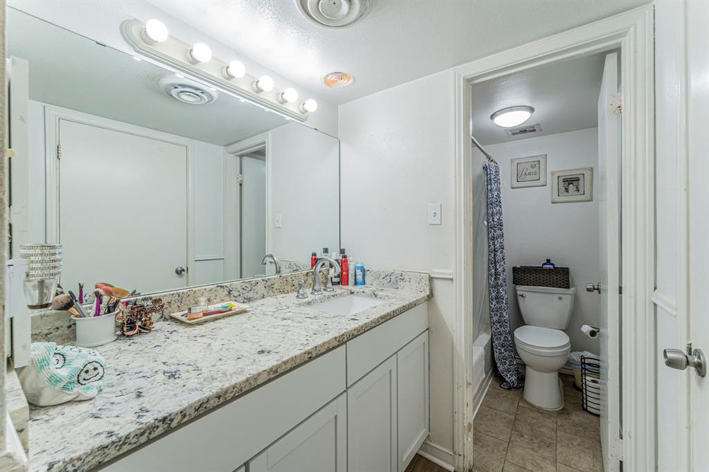 Castillian Condo The - Residential