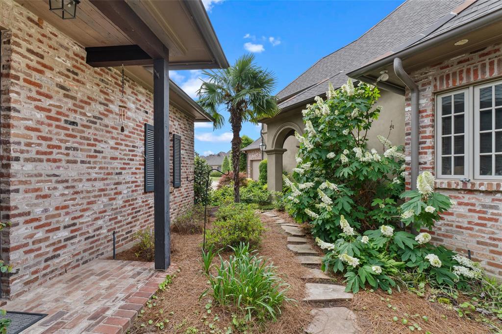 Oak Alley - Residential