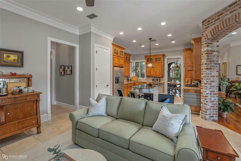 Oak Alley - Residential