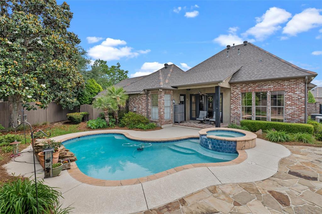 Oak Alley - Residential
