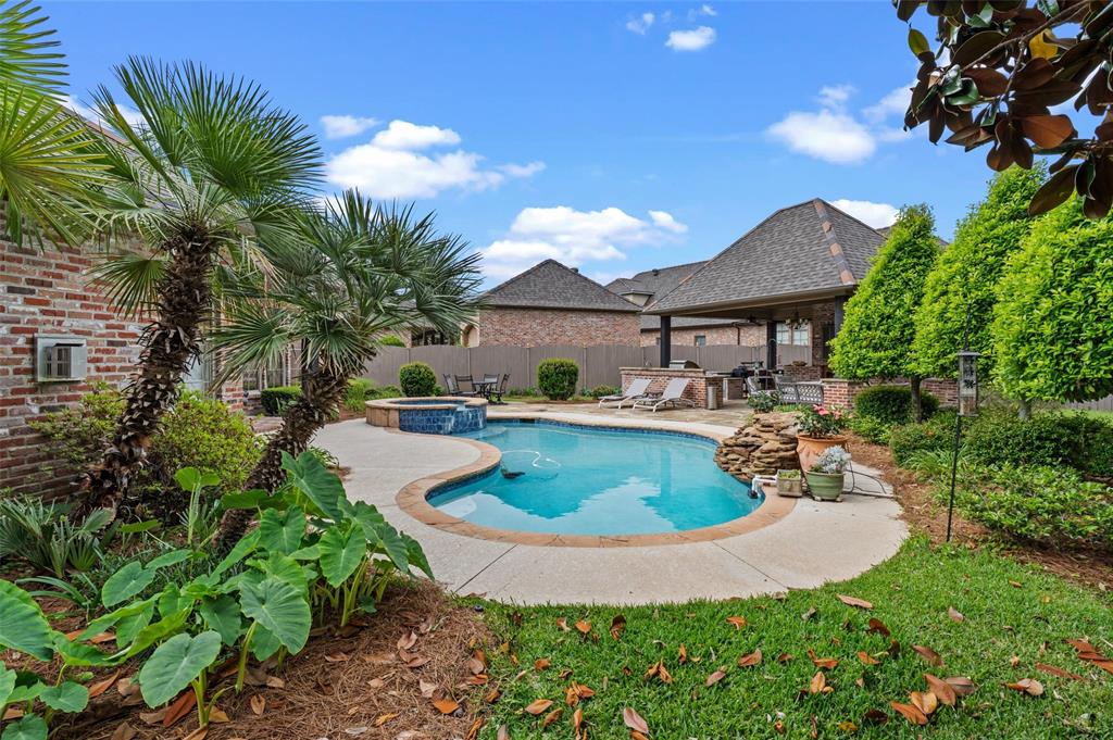 Oak Alley - Residential