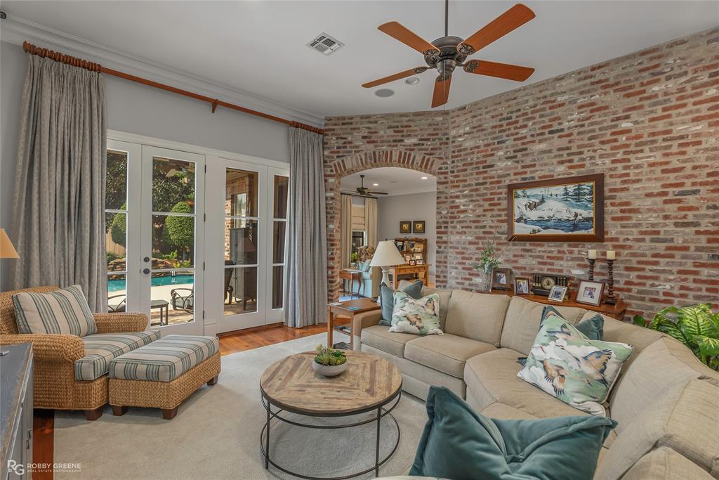 Oak Alley - Residential