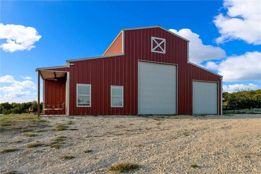 Hussard - Farm