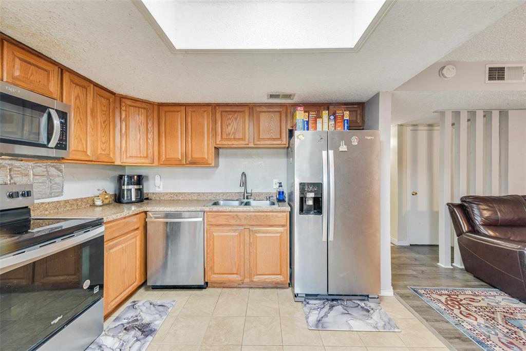 Woodhaven Twnhse Rev - Residential