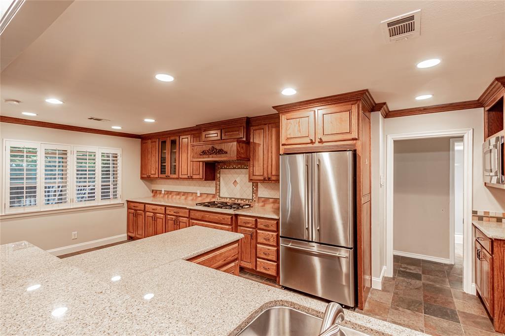 ROYAL RIDGE ADDN - Residential Lease