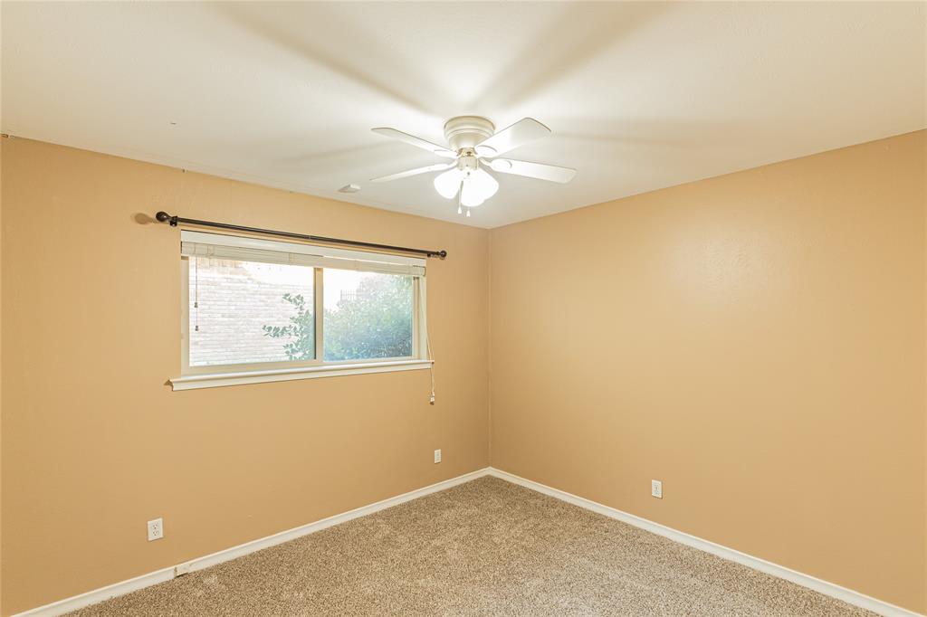 ROYAL RIDGE ADDN - Residential Lease