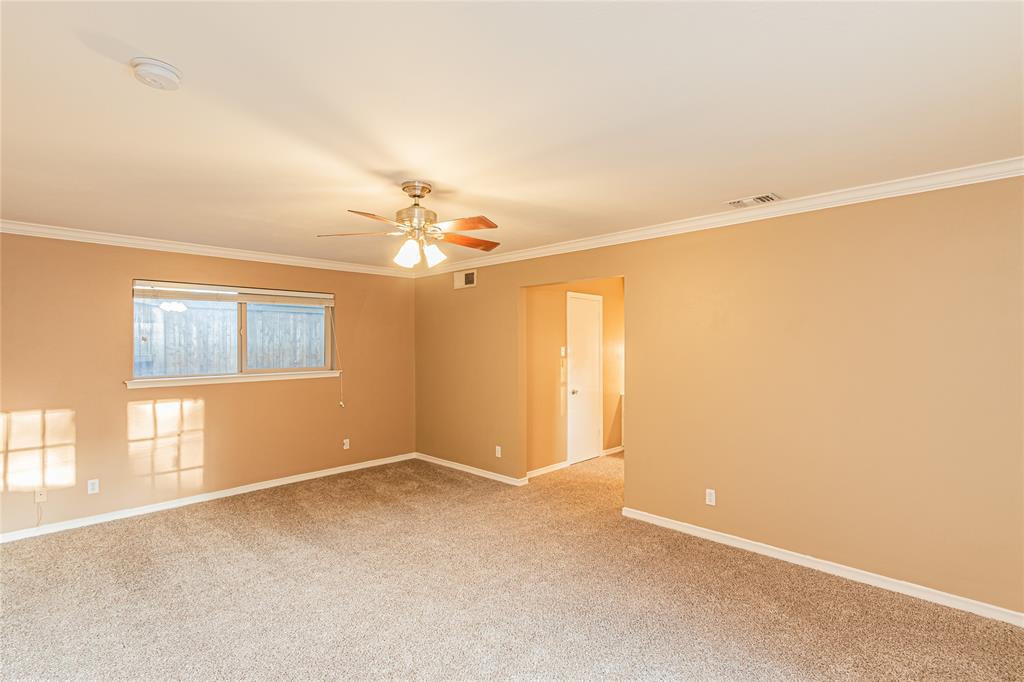 ROYAL RIDGE ADDN - Residential Lease