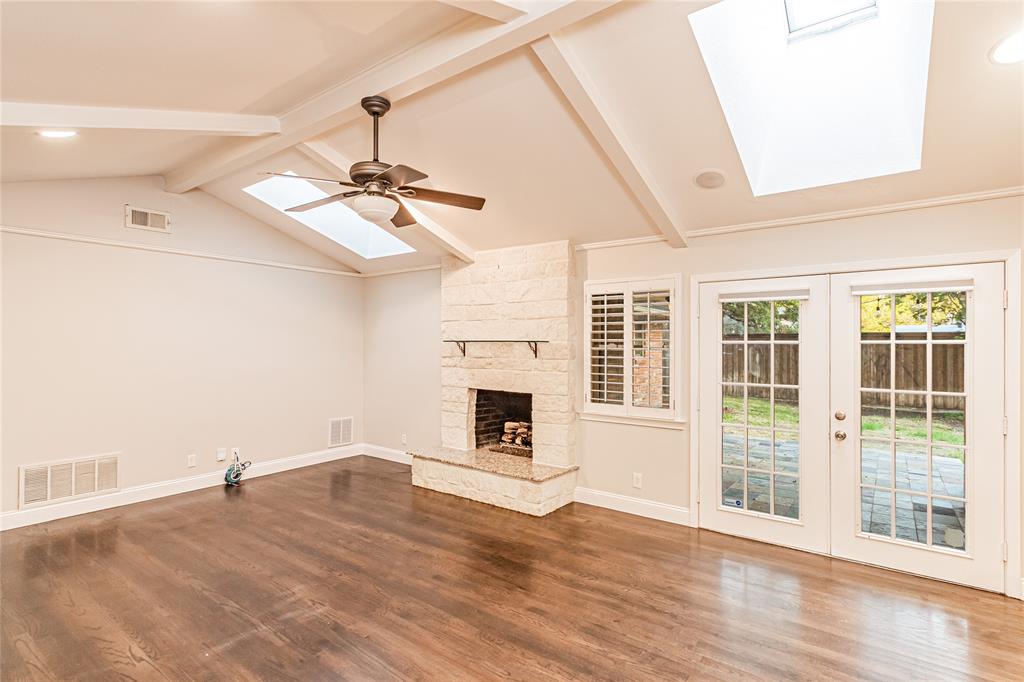 ROYAL RIDGE ADDN - Residential Lease