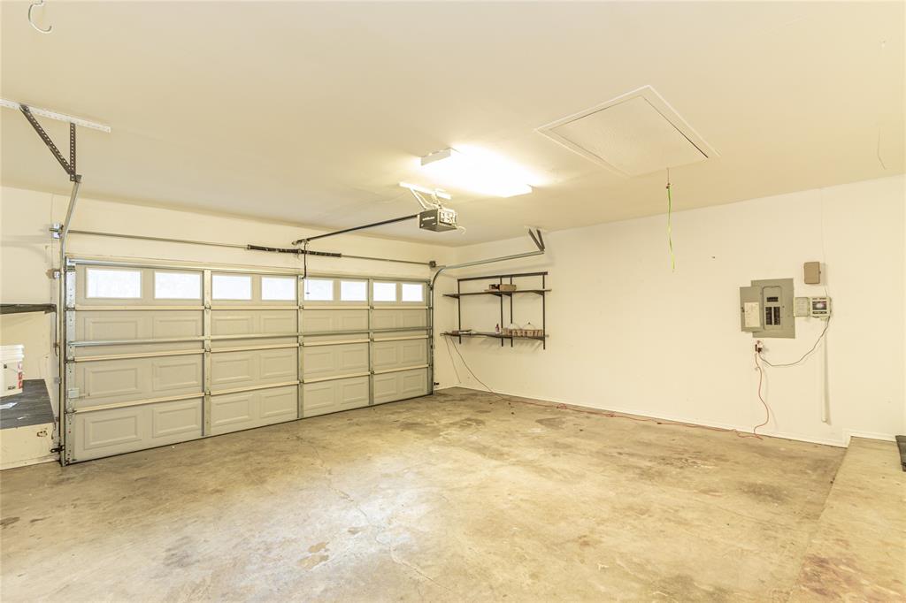 ROYAL RIDGE ADDN - Residential Lease