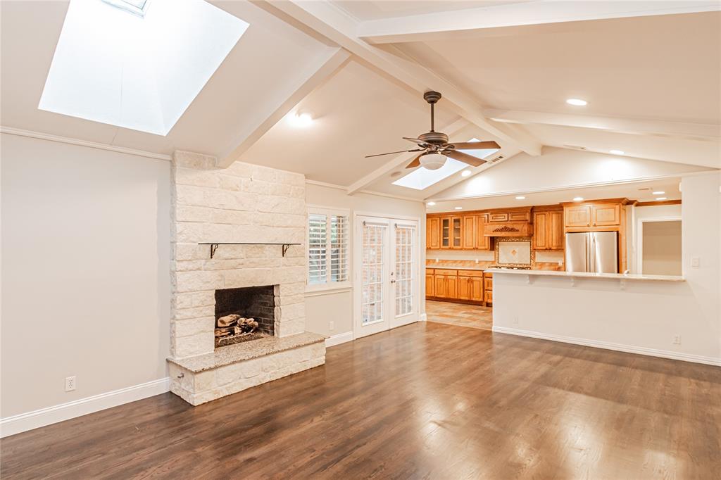 ROYAL RIDGE ADDN - Residential Lease