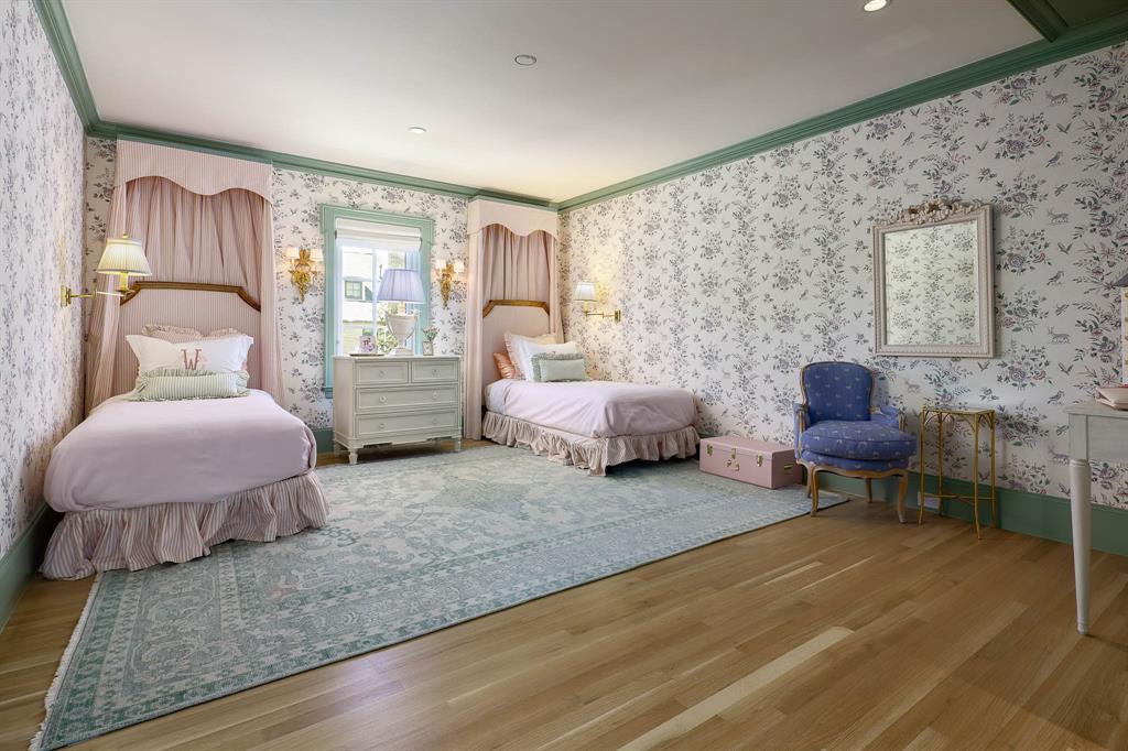 Highland Park West 8th Instl - Residential