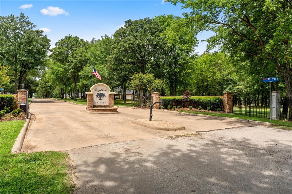 Royal Oak Estates - Residential